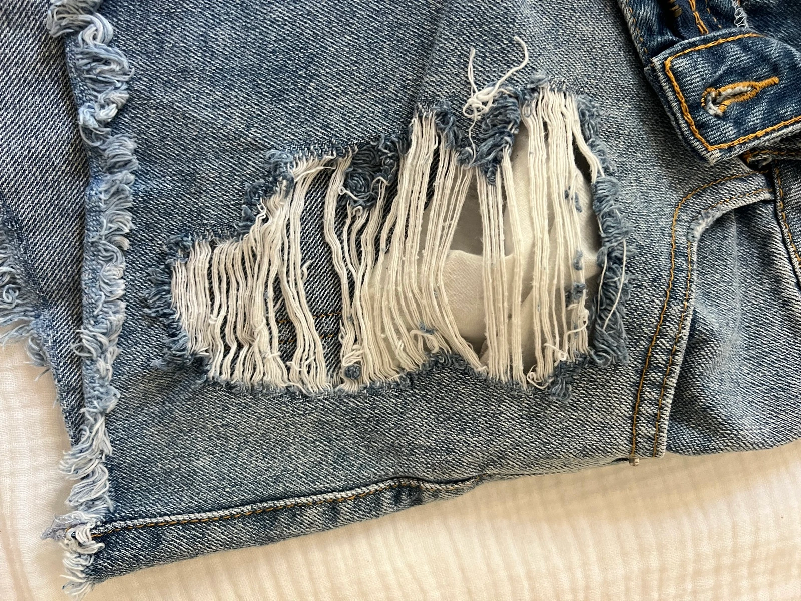 Short in short denim – photo 3